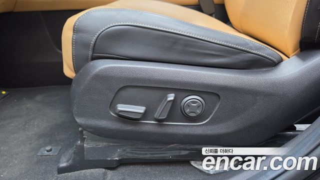 Kia Canival 2023 — photo 34