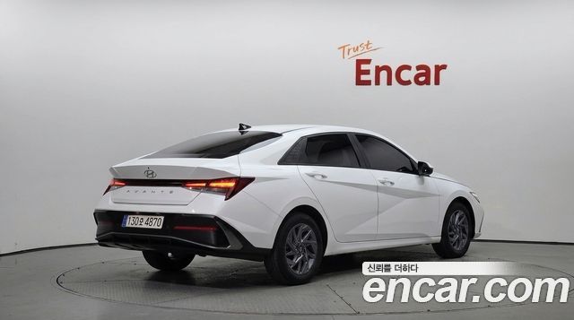 Hyundai AVANTE 2024 — photo 2