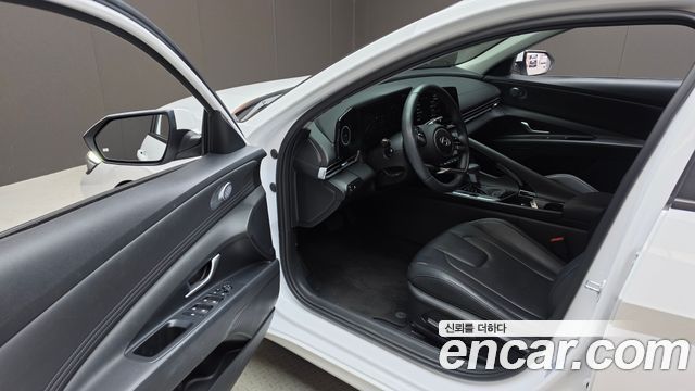 Hyundai AVANTE 2024 — photo 13