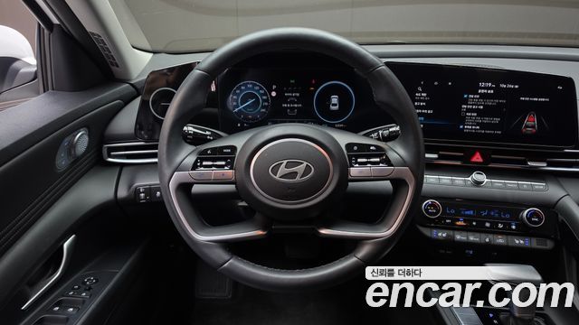 Hyundai AVANTE 2024 — photo 19