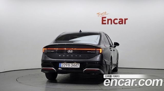 Hyundai Sonata 2025 — photo 4