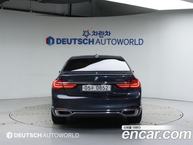 BMW 7-Series 2016 — photo 4