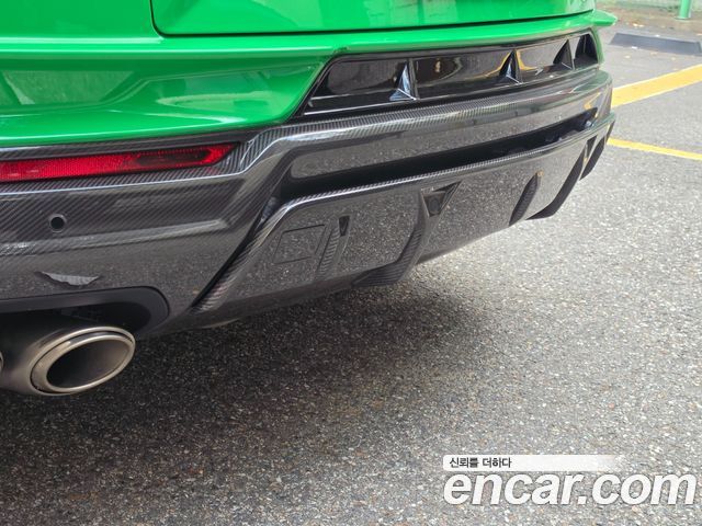 Lamborghini Urus 2024 — photo 18