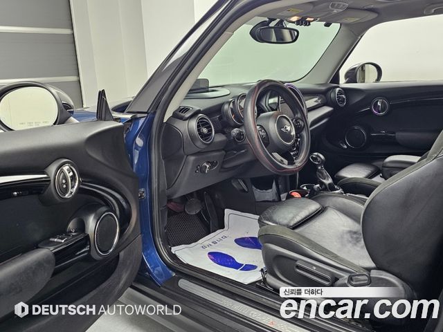 Mini Cooper 2015 — photo 11