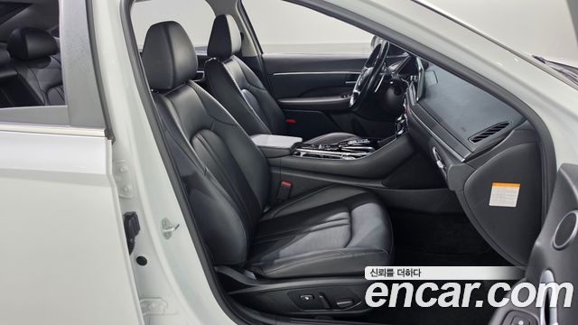 Hyundai Sonata 2020 — photo 16