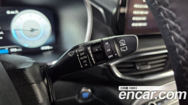 Hyundai Santafe 2023 — photo 25