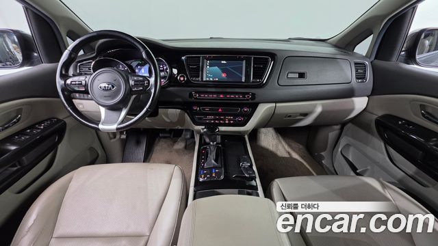 Kia Canival 2016 — photo 7