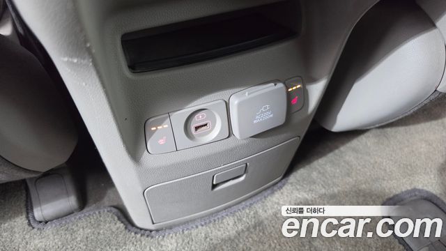 Kia Canival 2016 — photo 12