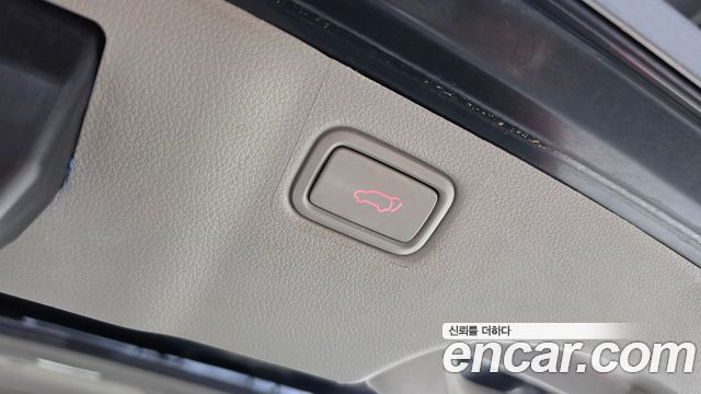 Kia Canival 2016 — photo 18