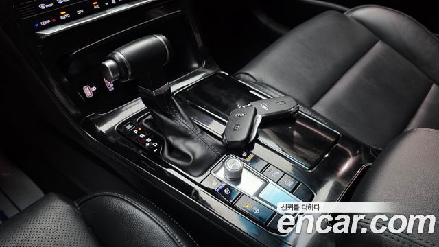 Kia K7 2020 — photo 9