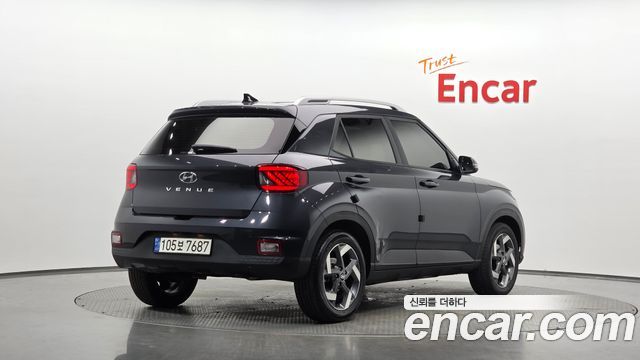 Hyundai Venue 2022 — photo 2