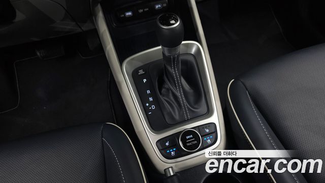 Hyundai Venue 2022 — photo 12