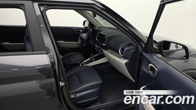 Hyundai Venue 2022 — photo 17