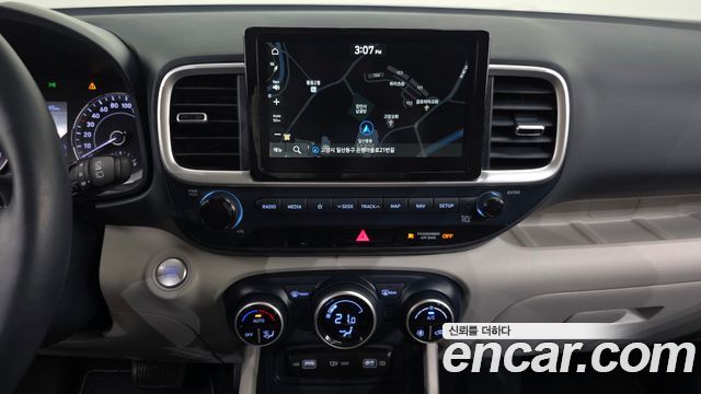 Hyundai Venue 2022 — photo 20