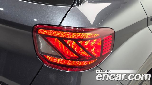 Hyundai Venue 2022 — photo 9