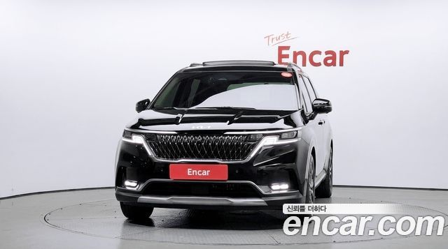 Kia Canival 2023 — photo 3