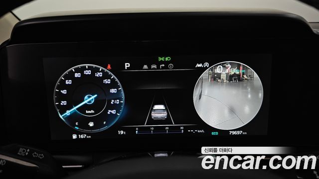 Kia Canival 2023 — photo 11