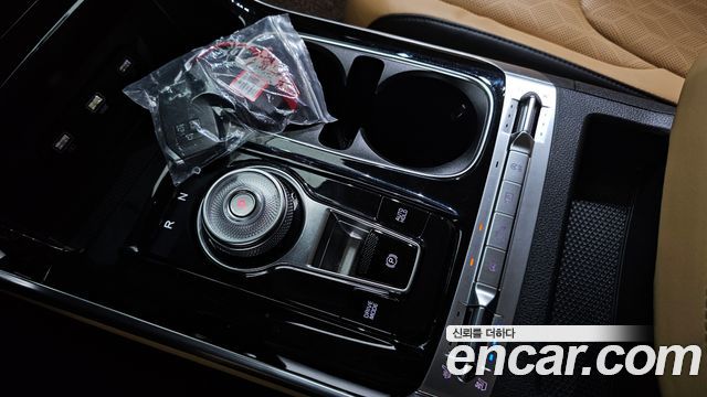 Kia Canival 2023 — photo 12