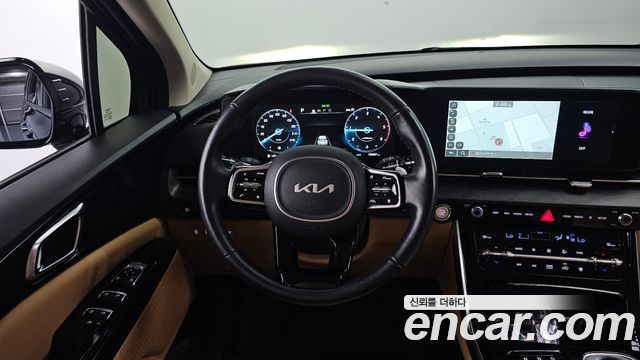 Kia Canival 2023 — photo 18