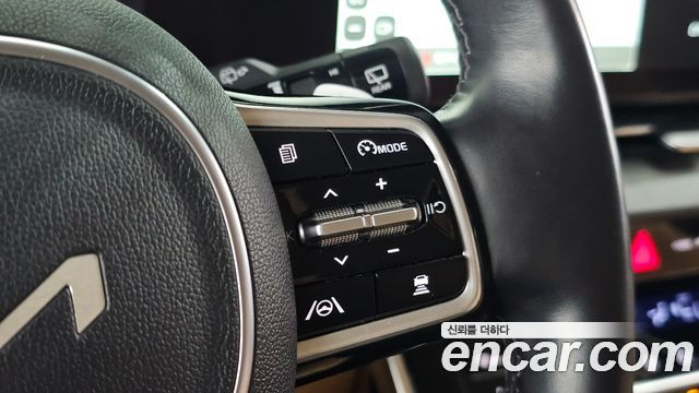 Kia Canival 2023 — photo 22