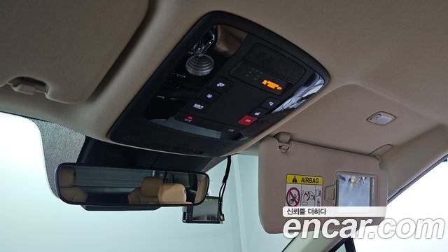 Kia Canival 2023 — photo 25