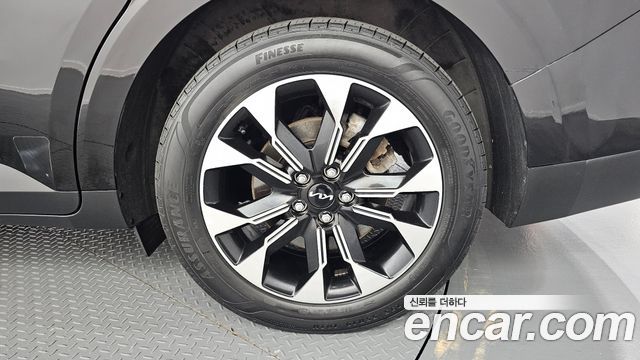 Kia Canival 2023 — photo 7