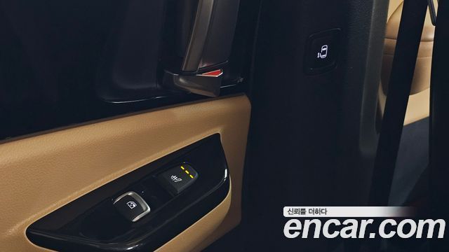 Kia Canival 2023 — photo 28