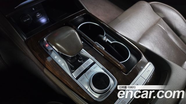 Kia K9 2020 — photo 12