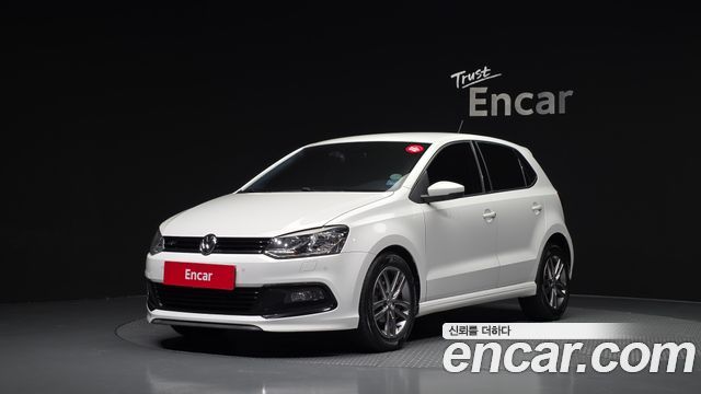 Volkswagen Polo 2016 — photo 1