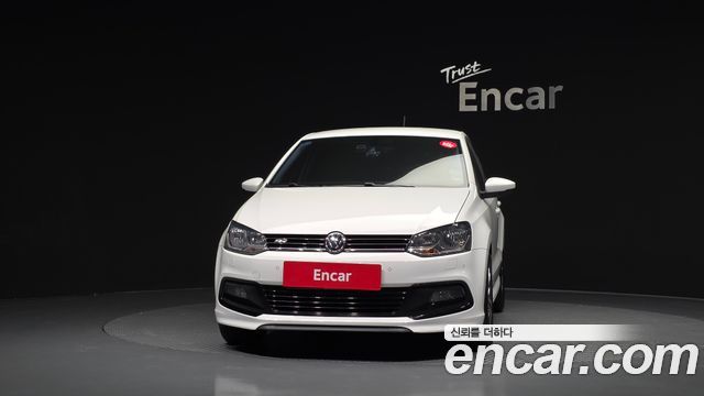 Volkswagen Polo 2016 — photo 3