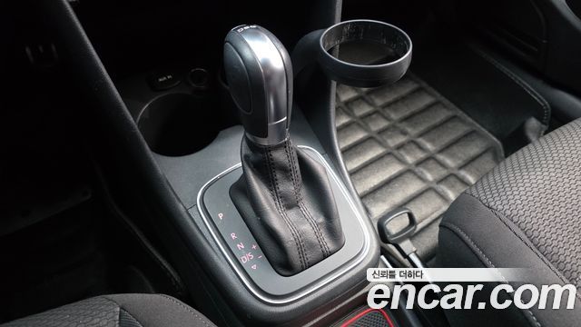 Volkswagen Polo 2016 — photo 9