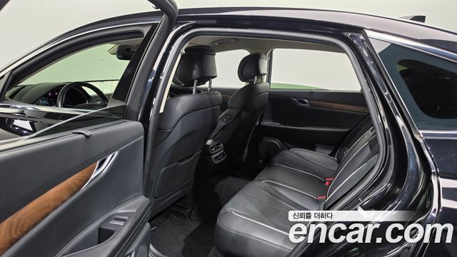 Genesis G80 2022 — photo 17