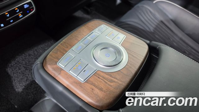 Genesis G80 2022 — photo 21