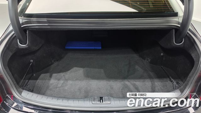 Genesis G80 2022 — photo 24