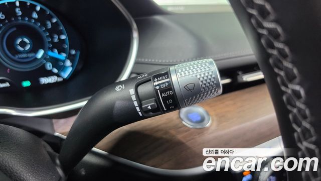 Genesis G80 2022 — photo 27