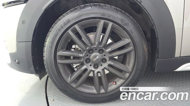 Mini Countryman 2019 — photo 5