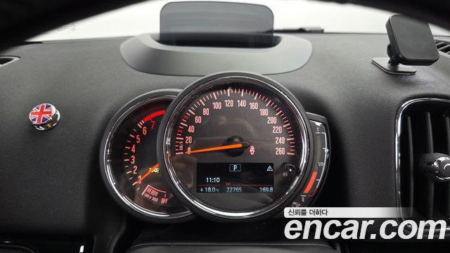 Mini Countryman 2019 — photo 11