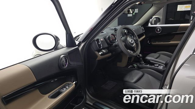 Mini Countryman 2019 — photo 13