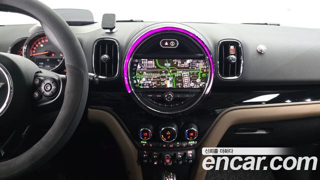 Mini Countryman 2019 — photo 20