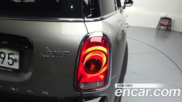 Mini Countryman 2019 — photo 9