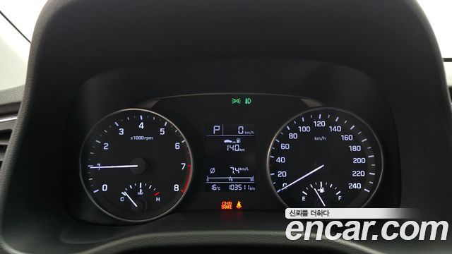 Hyundai AVANTE 2016 — photo 8