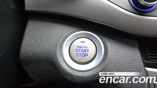 Hyundai AVANTE 2016 — photo 16