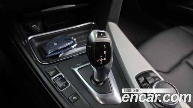 BMW 3-Series 2015 — photo 9