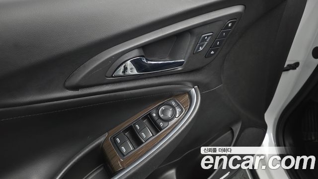Chevrolet Korea Malibu 2017 — photo 29