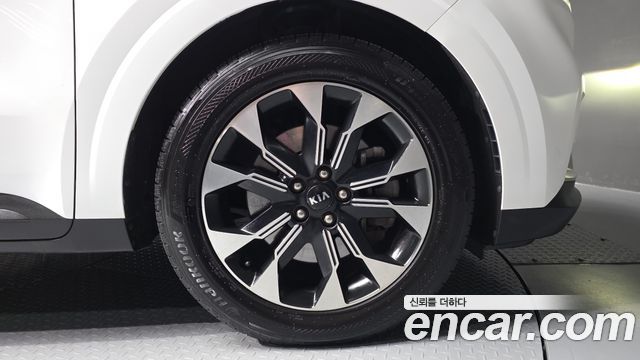 Kia Canival 2021 — photo 5