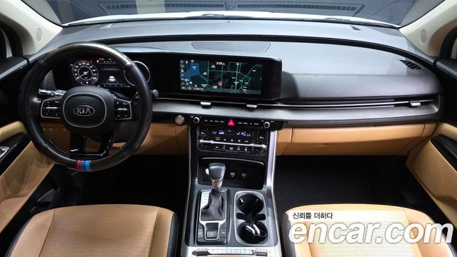 Kia Canival 2021 — photo 10