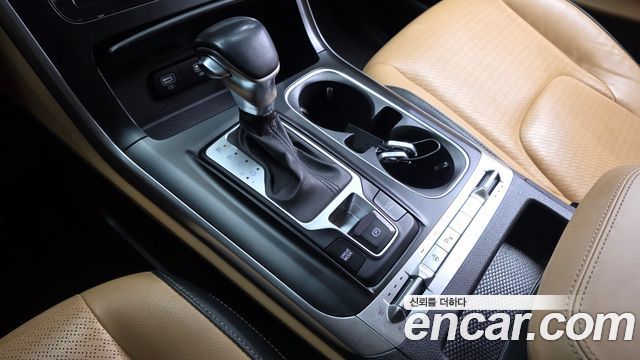 Kia Canival 2021 — photo 12