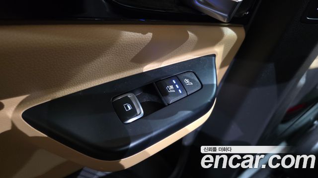 Kia Canival 2021 — photo 25