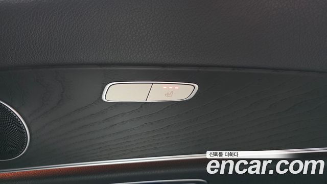 Mercedes-Benz E-Class 2022 — photo 29