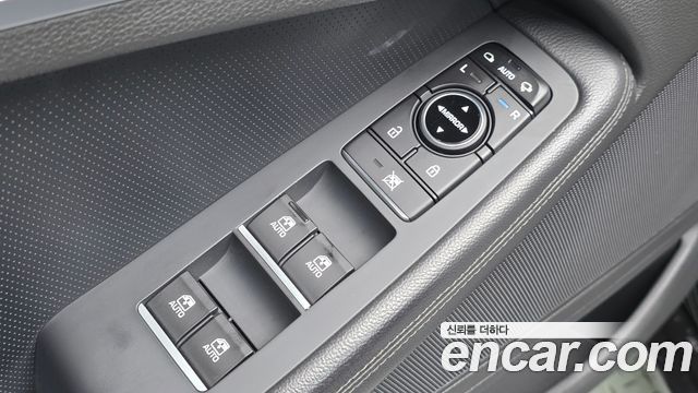 Genesis G80 2019 — photo 19